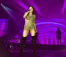 Foto live realizzata da Oronzo Lavermicocca per Scena Live durante il concerto di Elisa - Palaflorio - Bari 07/05/2026