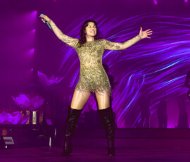 Foto live realizzata da Oronzo Lavermicocca per Scena Live durante il concerto di Elisa - Palaflorio - Bari 07/05/2026