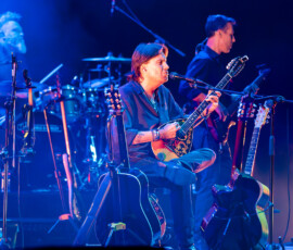 Foto live realizzata da Oronzo Lavermicocca per Scena Live durante il concerto di Cristiano De André- Teatroteam - Bari 22/05/2026